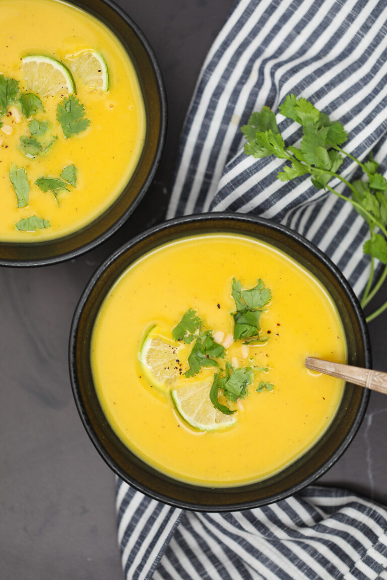 Vegan Butternut Squash Soup Recipe - wholelottaveg.com